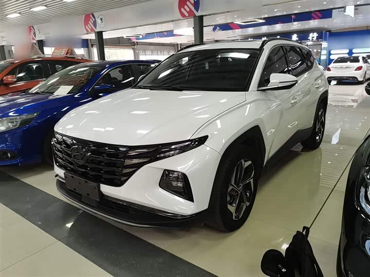 Фото 2 - Hyundai Tucson L