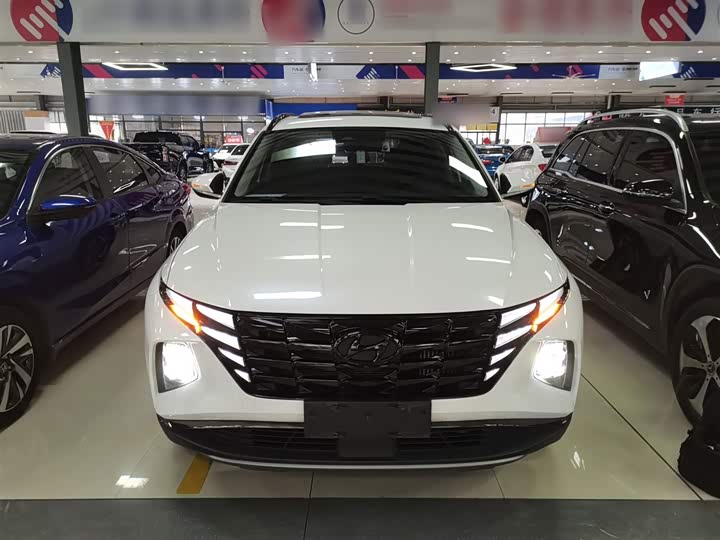 Фото 3 - Hyundai Tucson L