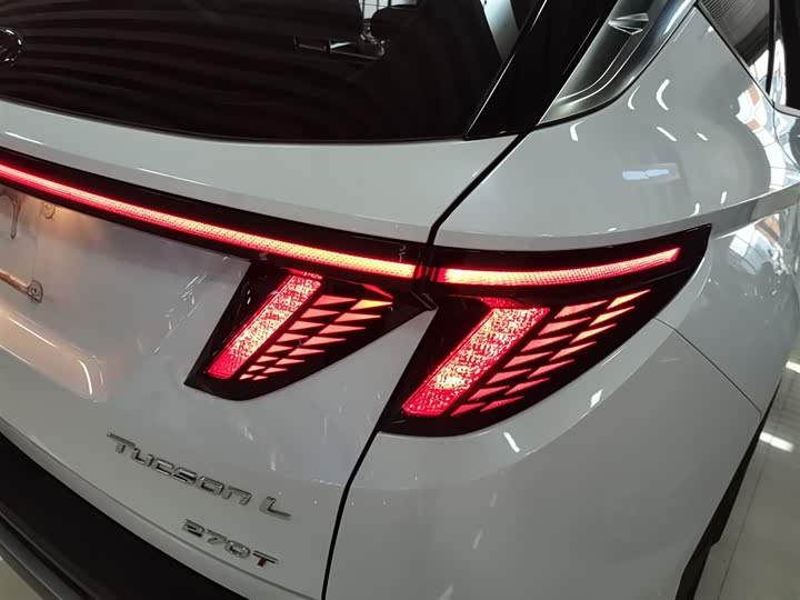 Фото 8 - Hyundai Tucson L