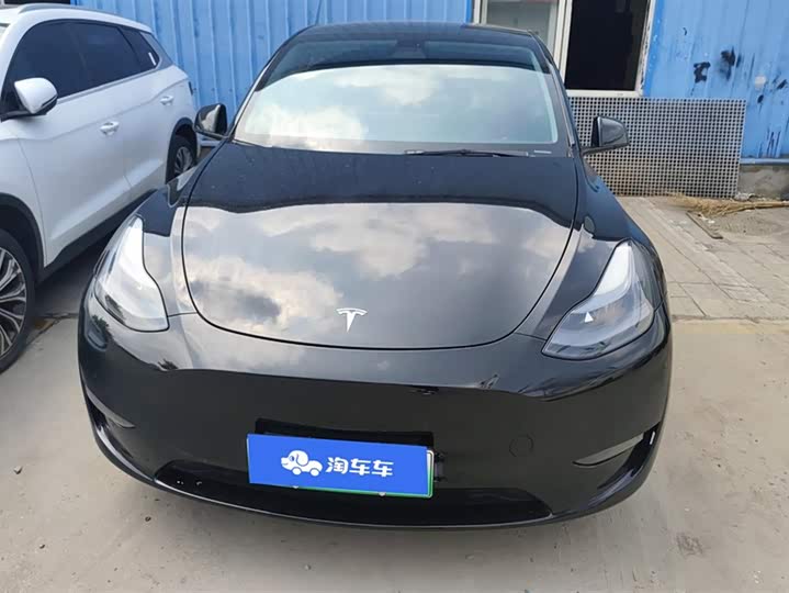 Фото 2 - Tesla Model Y