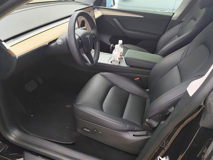 Фото 9 - Tesla Model Y