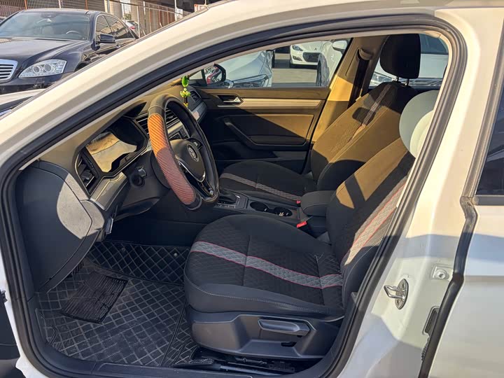 Фото 7 - Volkswagen Lamando L