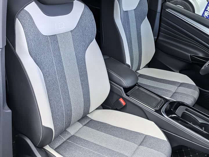 Фото 8 - Volkswagen ID.4 Crozz