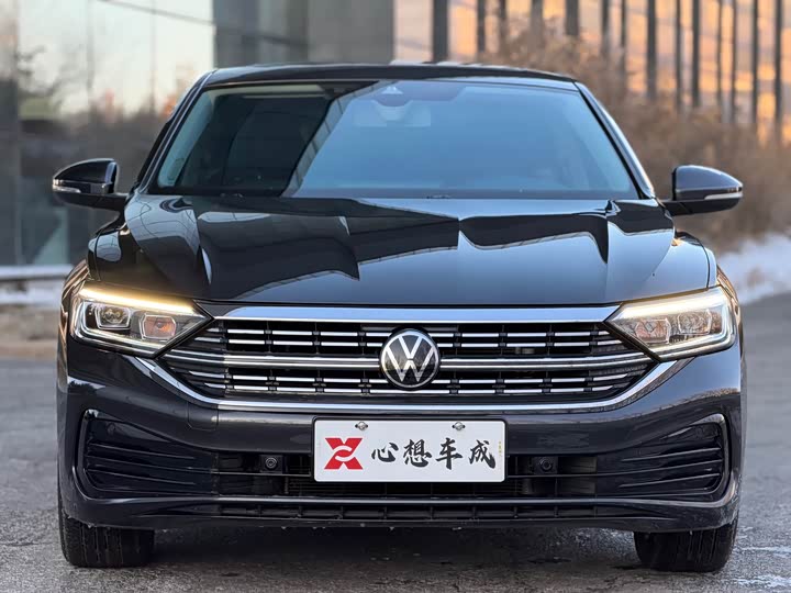 Фото 2 - Volkswagen Sagitar L