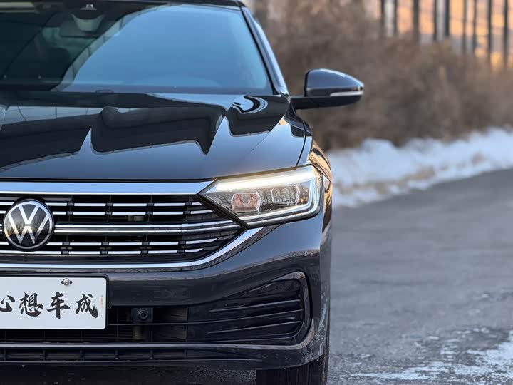 Фото 3 - Volkswagen Sagitar L