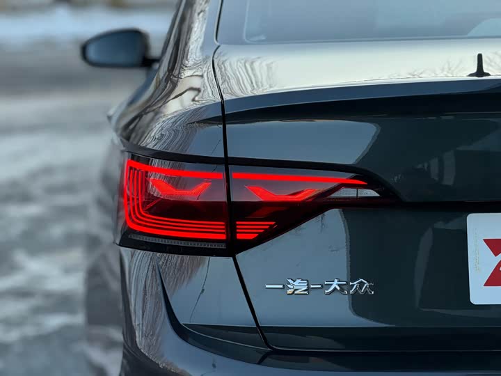 Фото 7 - Volkswagen Sagitar L