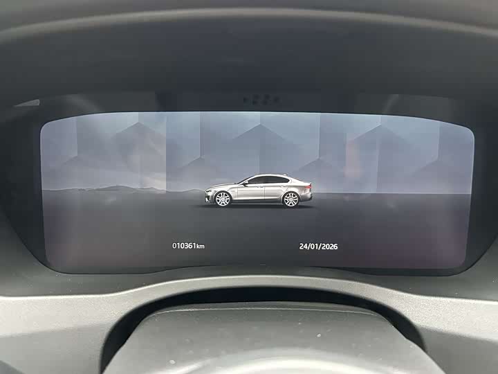 Фото 8 - Jaguar XE L