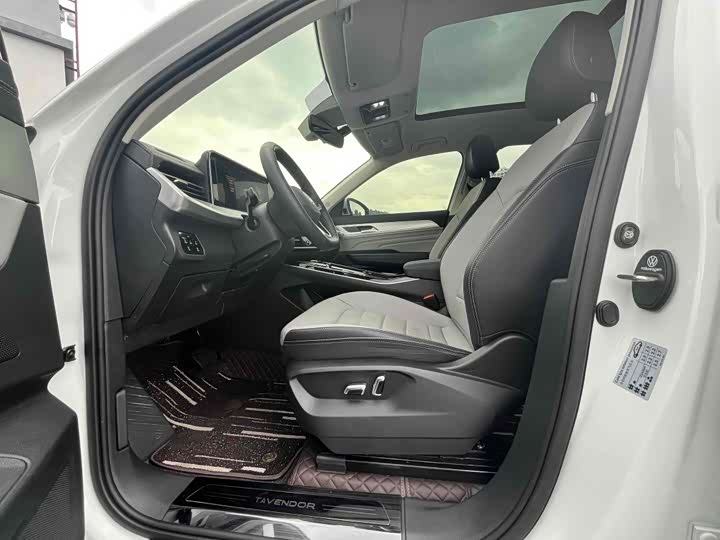 Фото 7 - Volkswagen Tavendor