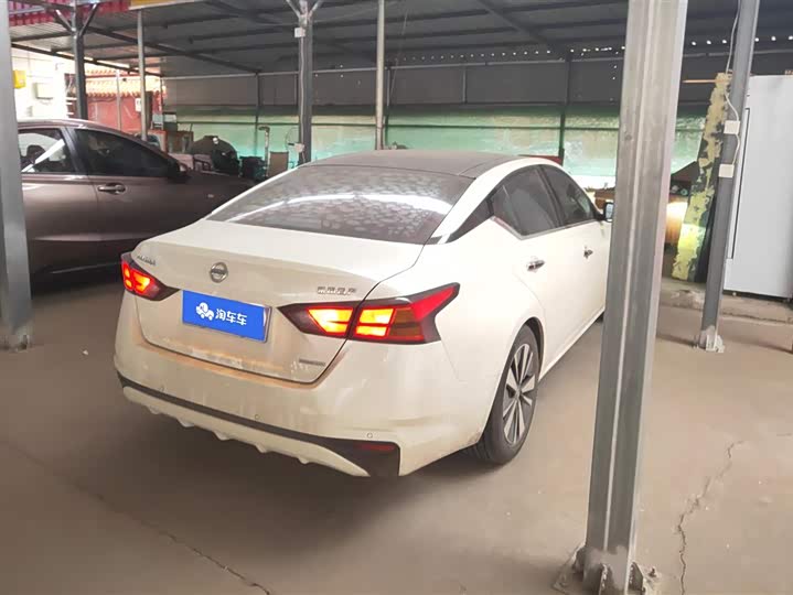 Фото 3 - Nissan Teana