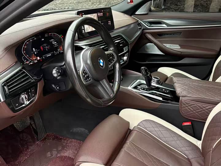 Фото 4 - BMW 5 Series