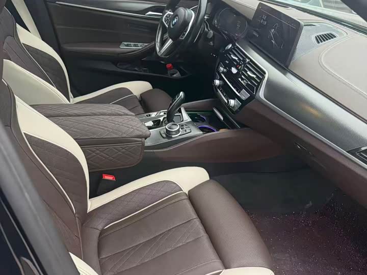 Фото 9 - BMW 5 Series