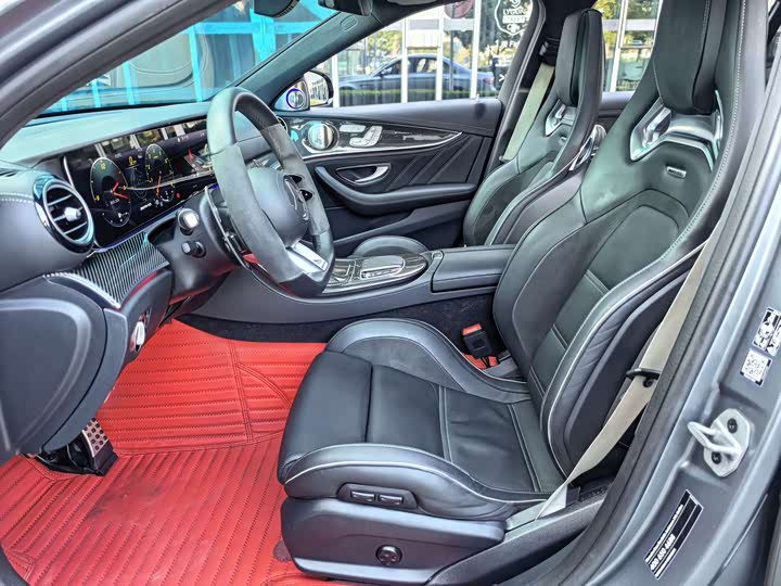 Фото 7 - Mercedes-Benz E-Class AMG