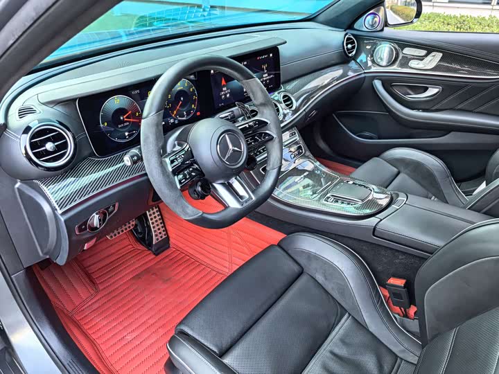 Фото 8 - Mercedes-Benz E-Class AMG