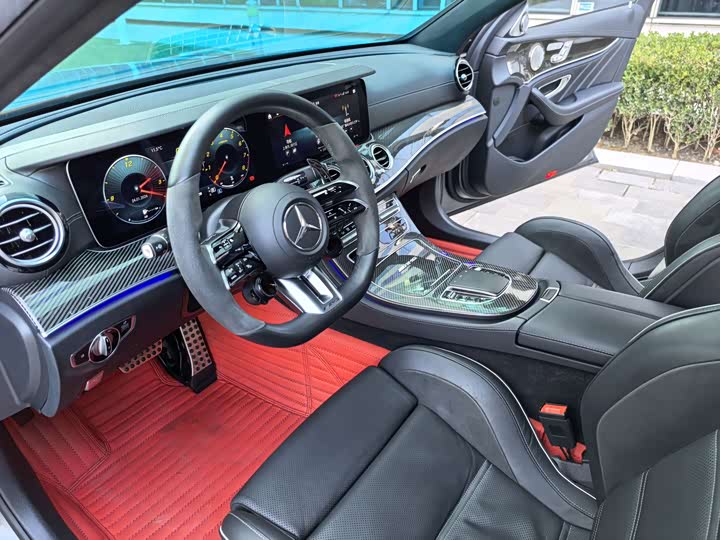 Фото 9 - Mercedes-Benz E-Class AMG