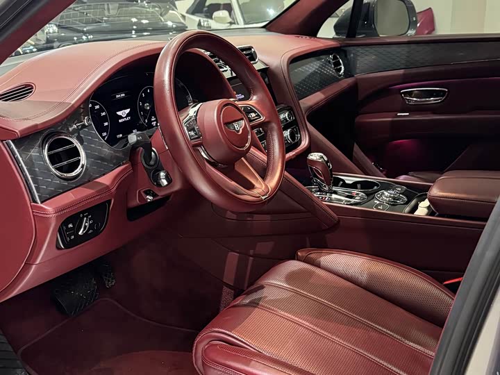 Фото 6 - Bentley Bentayga