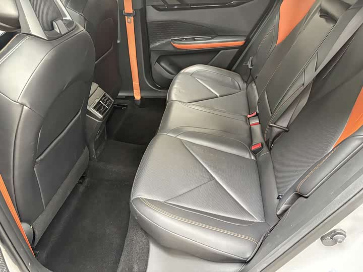 Фото 8 - Changan UNI-V