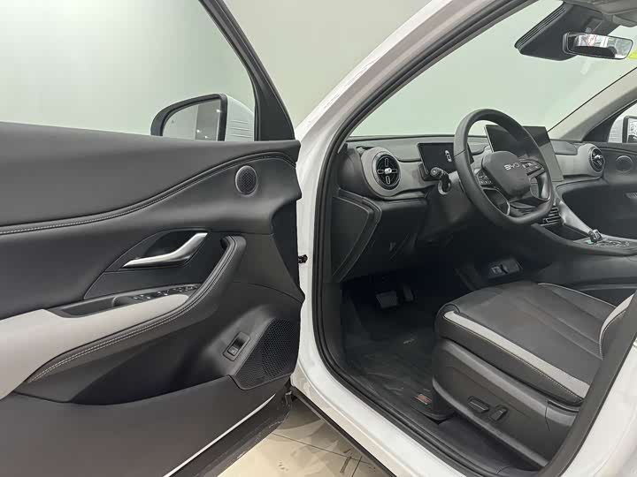 Фото 7 - BYD Sea Lion 05 DM-i Hybrid