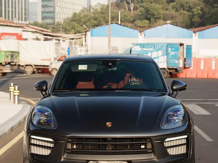 Фото 2 - Porsche Macan