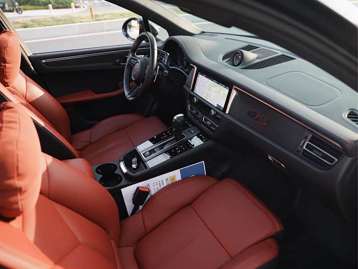 Фото 8 - Porsche Macan