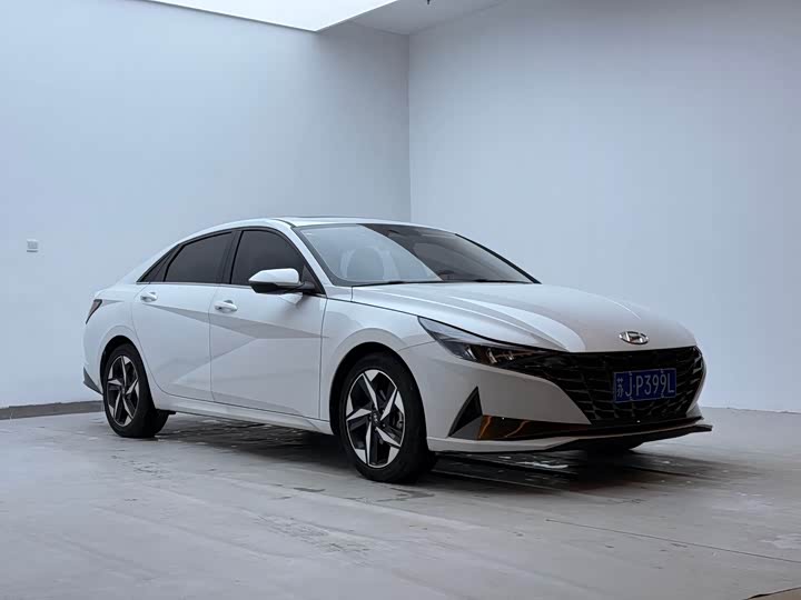 Фото 3 - Hyundai Elantra N line