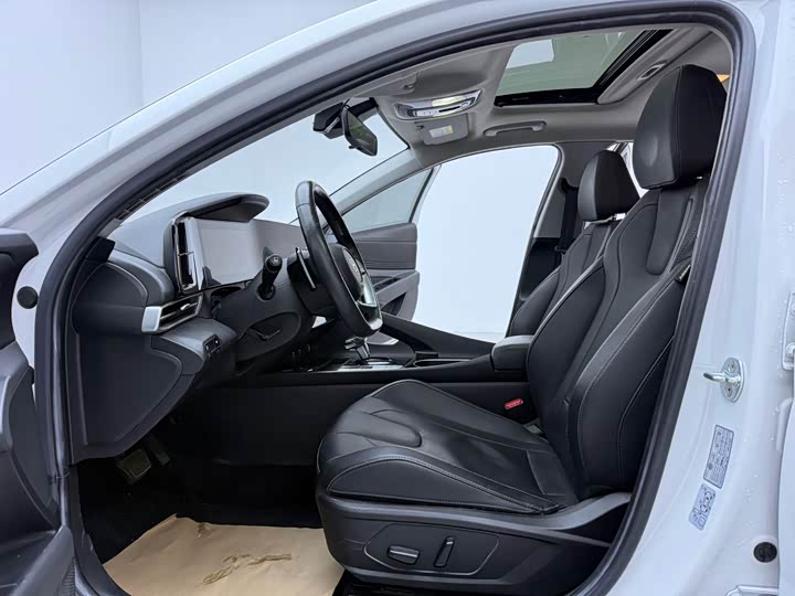 Фото 4 - Hyundai Elantra N line