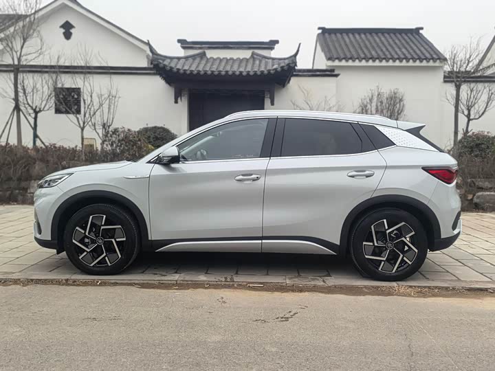 Фото 6 - BYD Yuan Plus