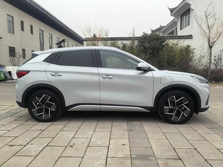 Фото 7 - BYD Yuan Plus