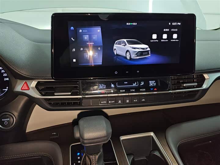 Фото 5 - Toyota Sienna