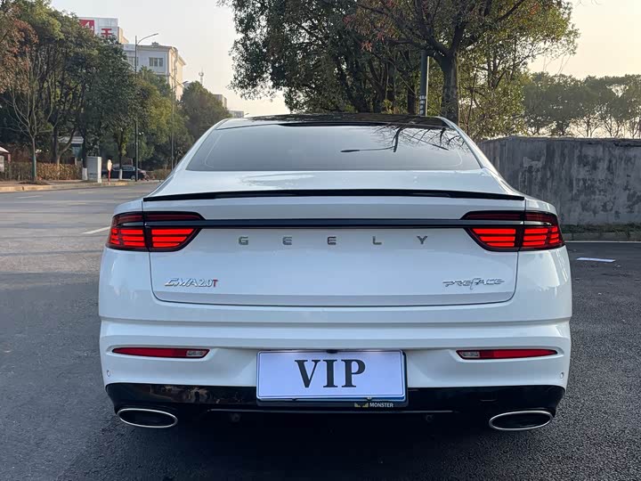 Фото 5 - Geely Preface