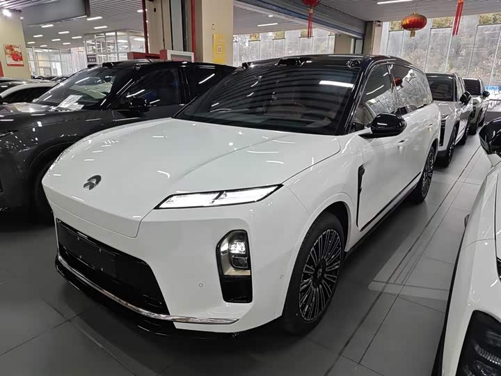 Фото 1 - Nio ES8