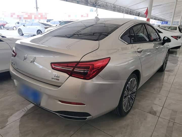 Фото 7 - Hongqi H5