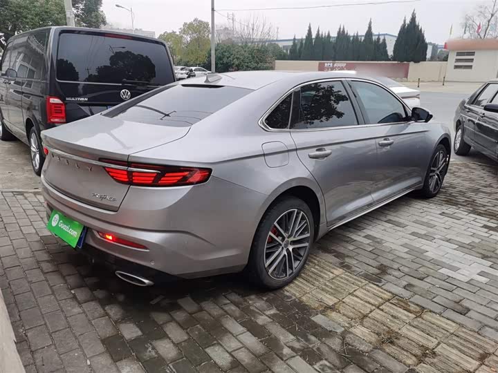 Фото 7 - Geely Preface