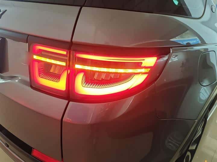 Фото 8 - Land Rover Discovery Sport