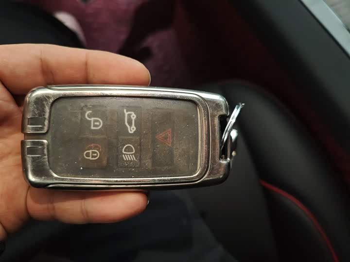 Фото 9 - Land Rover Discovery Sport