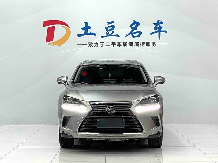 Фото 2 - Lexus NX