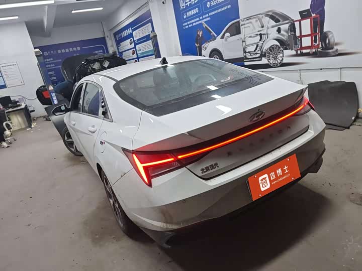 Фото 4 - Hyundai Elantra N line