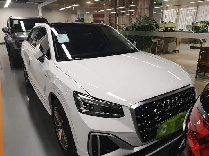 Фото 3 - Audi Q2L