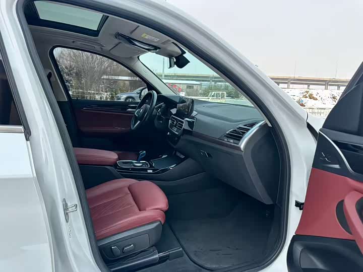 Фото 6 - BMW iX3