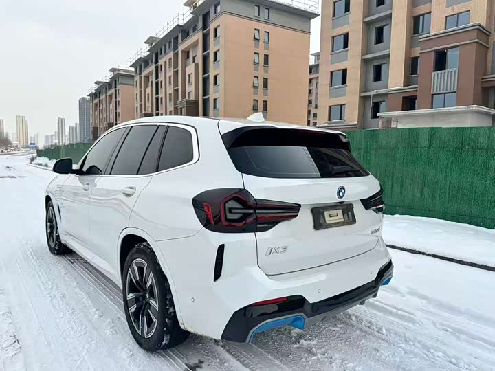 Фото 7 - BMW iX3