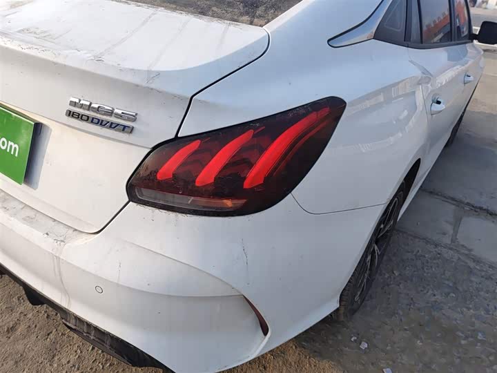 Фото 8 - MG Motor 5