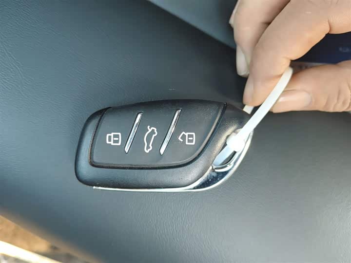 Фото 9 - MG Motor 5