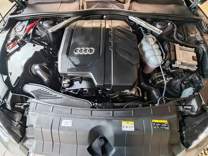 Фото 5 - Audi A5