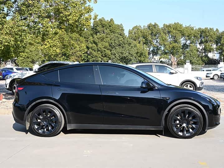 Фото 7 - Tesla Model Y