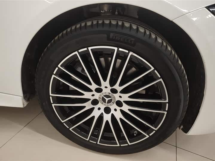 Фото 6 - Mercedes-Benz C-Class