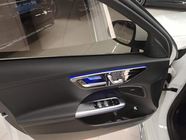 Фото 7 - Mercedes-Benz C-Class