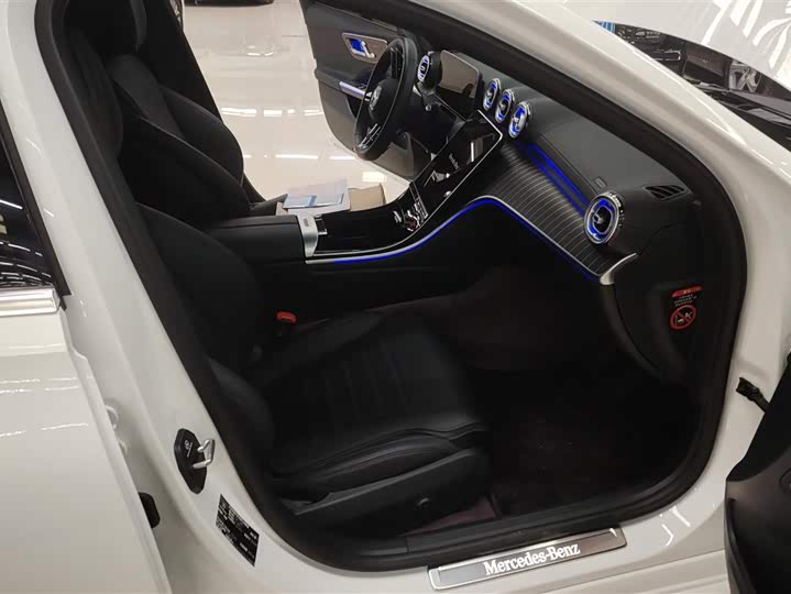 Фото 8 - Mercedes-Benz C-Class