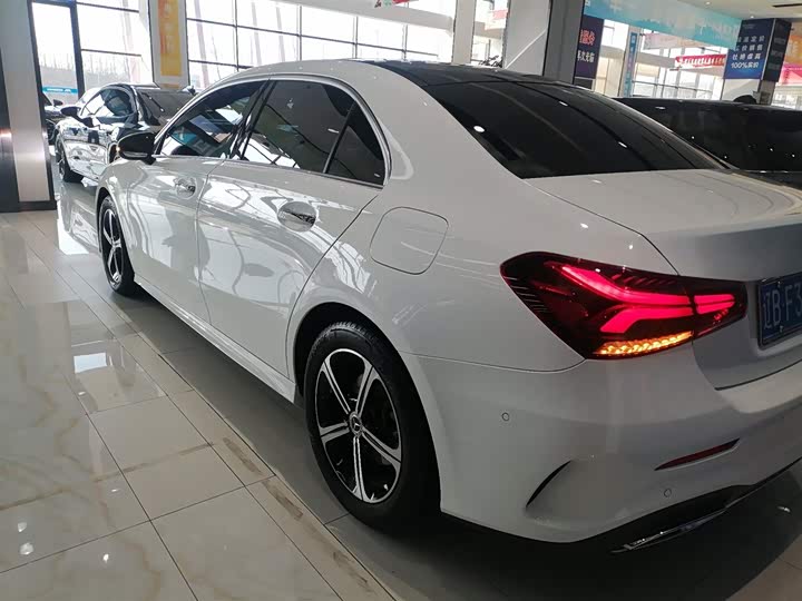 Фото 5 - Mercedes-Benz A-Class