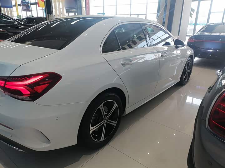 Фото 7 - Mercedes-Benz A-Class