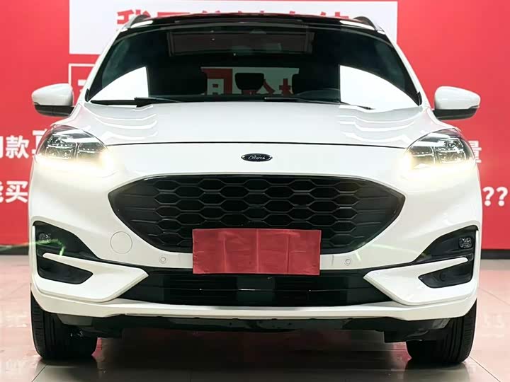 Фото 2 - Ford Escape