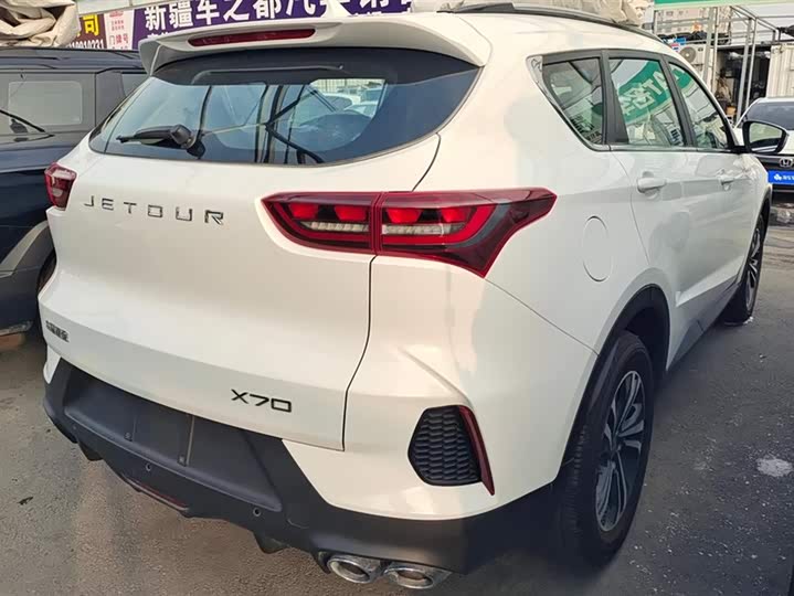 Фото 3 - Jetour X70